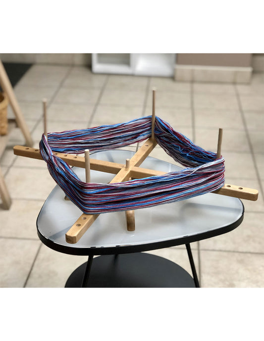 Dévidoir pour laine en bois à poser